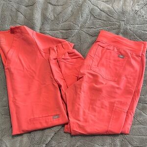 EUC Figs Scrub Set